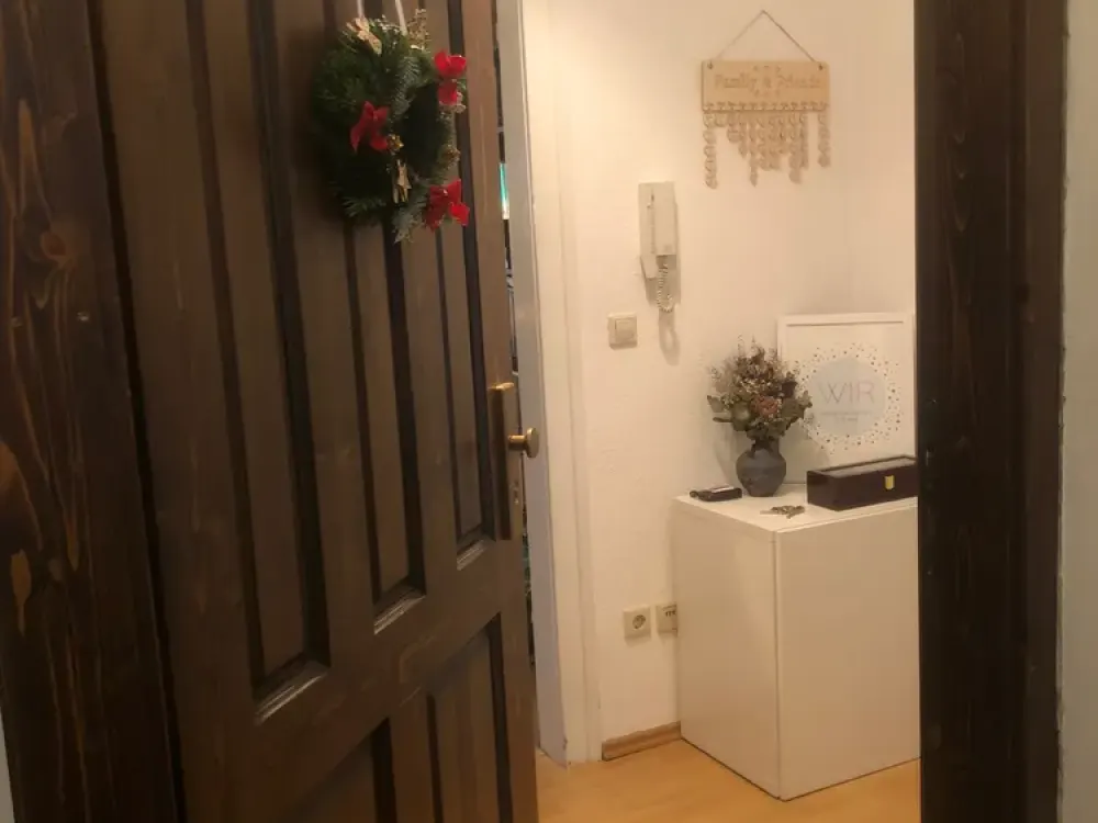 Schöne 3 Zimmer DG Wohnung