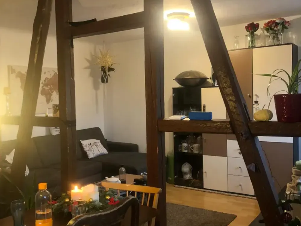 Schöne 3 Zimmer DG Wohnung