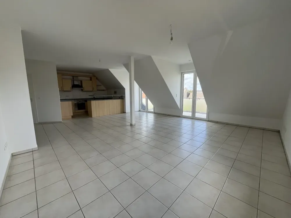 Helle, freundliche 2 Zimmerwohnung in gepflegtem 2-Familienhaus.
