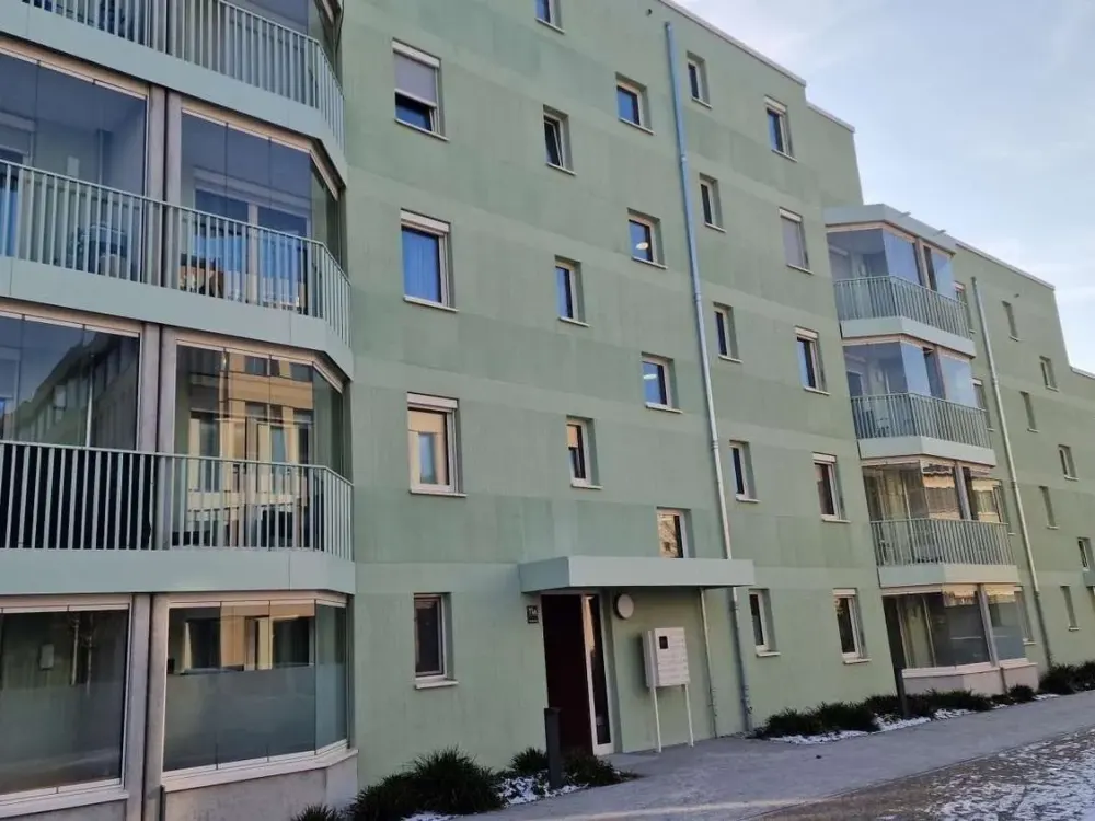 Hochformatige 2-Zimmer-Wohnung mit Balkon in München, Preußenstraße (80809)
