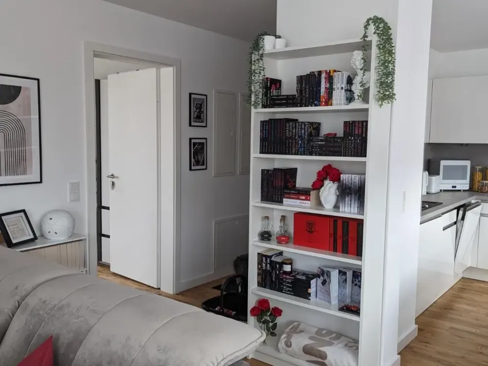 Hochformatige 2-Zimmer-Wohnung mit Balkon in München, Preußenstraße (80809)