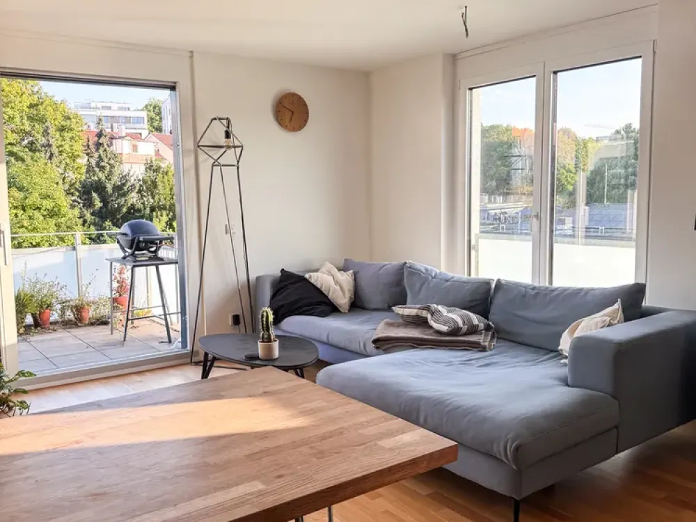 Helle 3 Zimmer Traumwohnung mit Balkon, Top Lage mit Parkaussicht