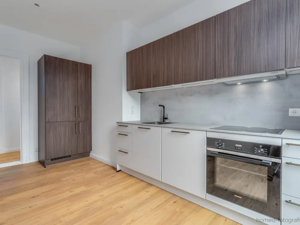 21 m² WG-Zimmer im kernsanierten Altbau, Erstbezug in neuer 3er-WG in Köpenick