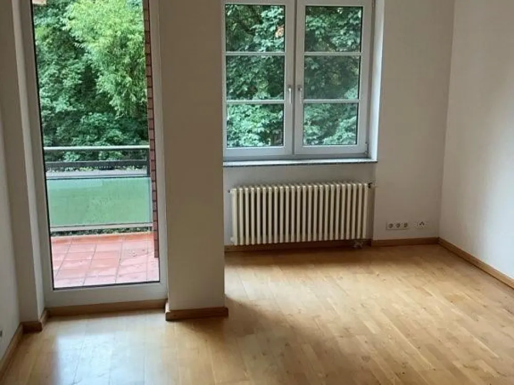 erster Monat mietfrei für Renovierungsarbeiten, 2 Zimmer an der Glienicker Spitze