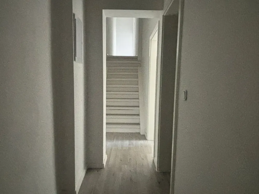 Charmante 3,5-Zimmer-Wohnung im sanierten Altbau mit Maisonette-Charakter (08)