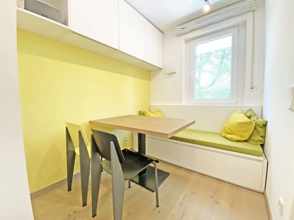 Perfect for a two-person shared flat! Stylish garden apartment with extensive and high-quality furnishings