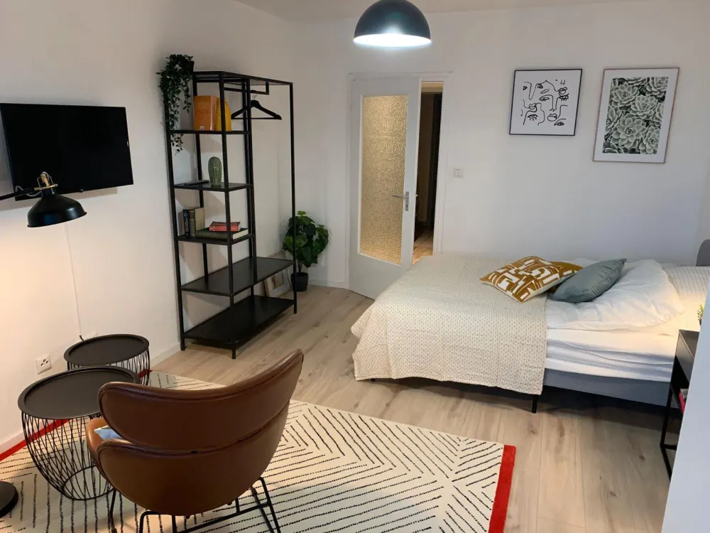 voll möblierte 1-Zimmer-Wohnung in Frankfurt