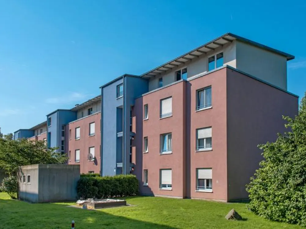 Rollstuhlgerechte 2-Zimmer-Wohnung mit Terrasse und kleinem Garten