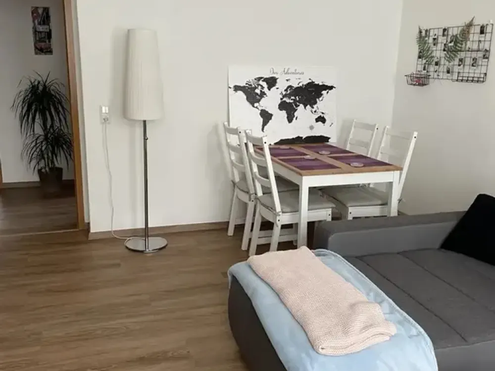 Helle 2‑Zimmer‑Wohnung in Dresden‑Cotta