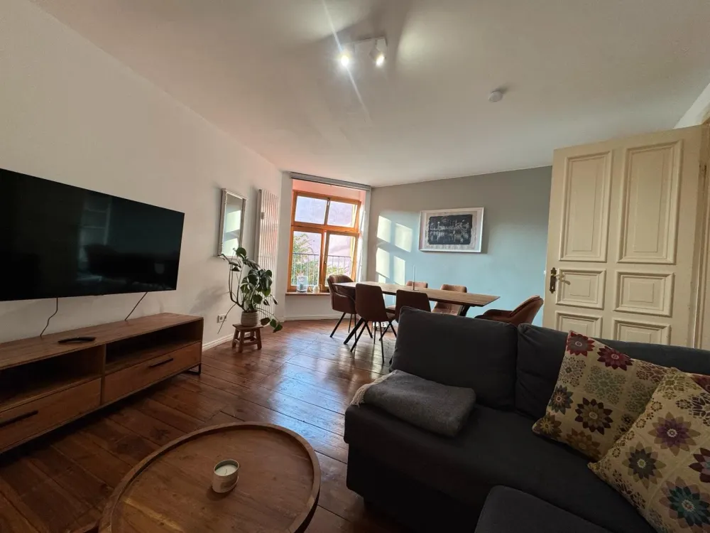 Fully Furnished 2-Room Suite (with shared Kitchen)