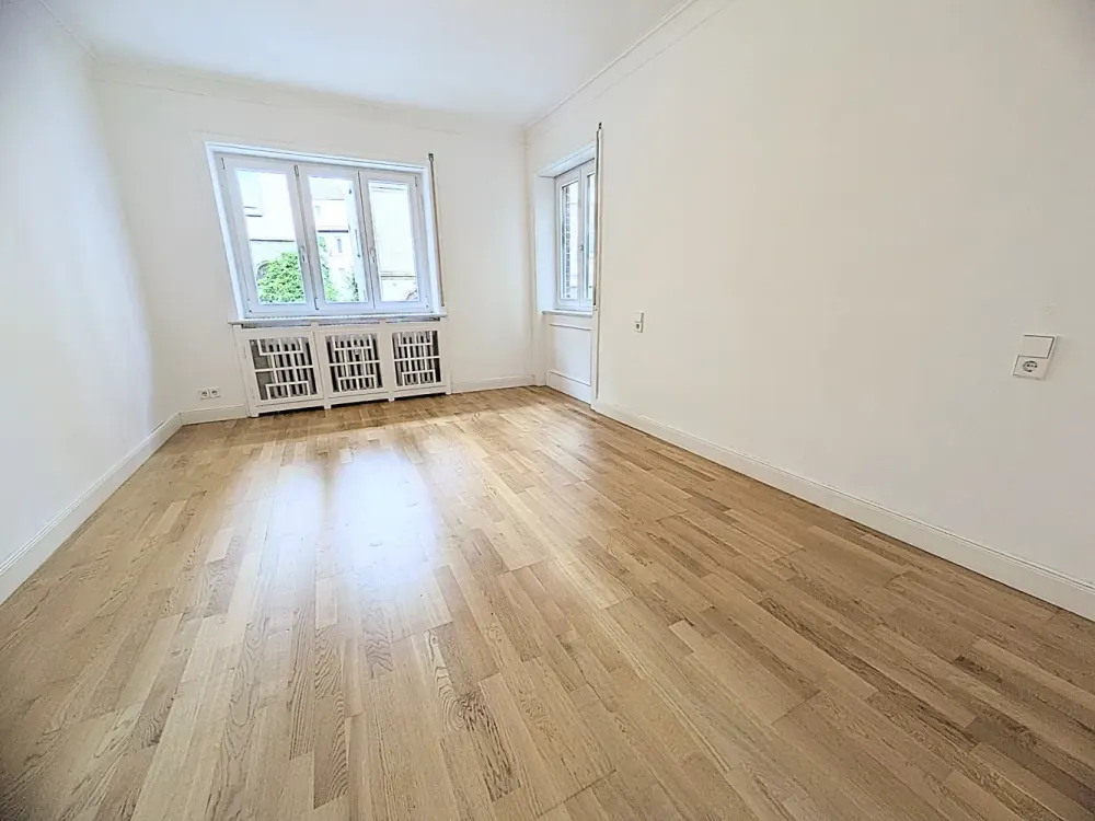 *Schöne 2-Zimmerwohnung mit Einbauküche in der Seyfferstraße im Stuttgarter Westen*