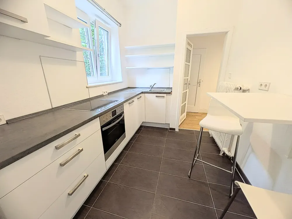 *Schöne 2-Zimmerwohnung mit Einbauküche in der Seyfferstraße im Stuttgarter Westen*