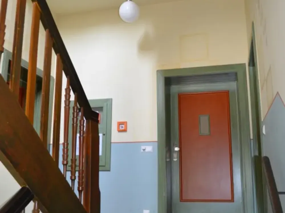 2-Room Apartment with Fitted Kitchen in Popular Leipzig South!