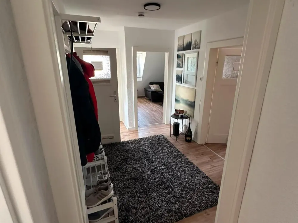 Moderne Dachgeschosswohnung in Seelze-Letter, sofort bezugsfrei!