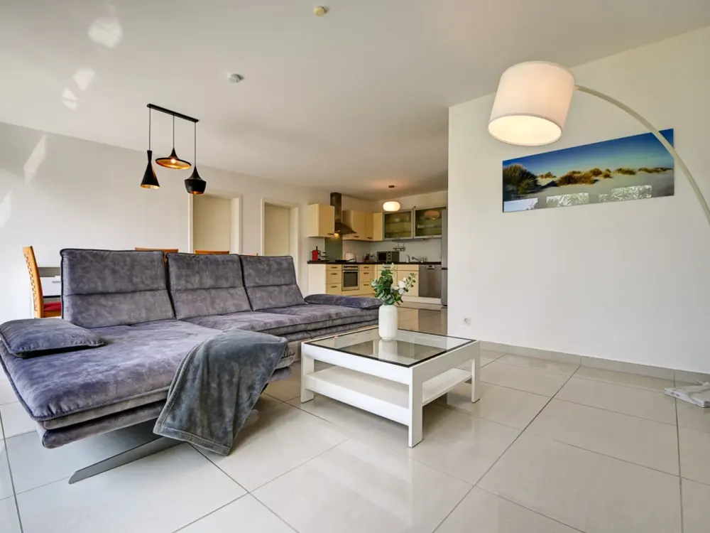 MÖBLIERT - Exclusive Living - Geschmackvolle Wohnung mit Terrasse in Halbhöhenlage