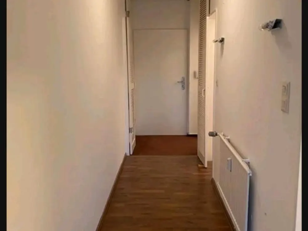 Exklusive, geräumige 1 Zimmer Wohnung mit Balkon in Zentrale Brem