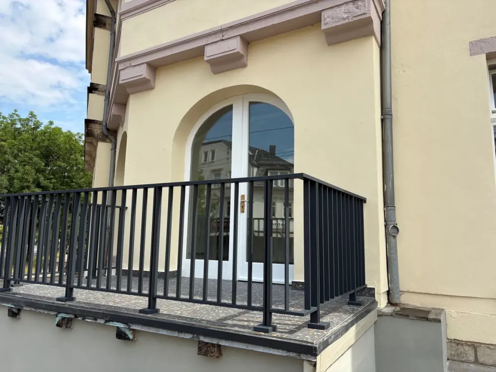 * 1. Monat mietfrei, EBK möglich - Alles Neu, helle große Wohnung in Dresden - Süd - ID 6722*