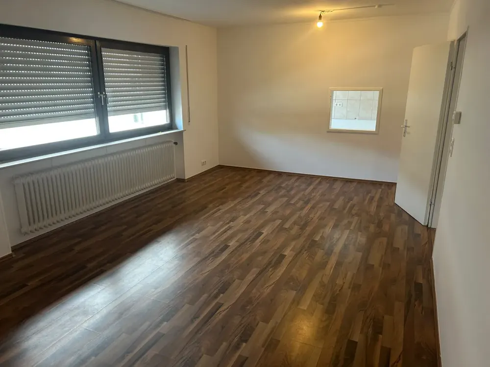 Geräumige 3 Zimmer Wohnung mit Balkon mitten in Frankfurt-Oberrad