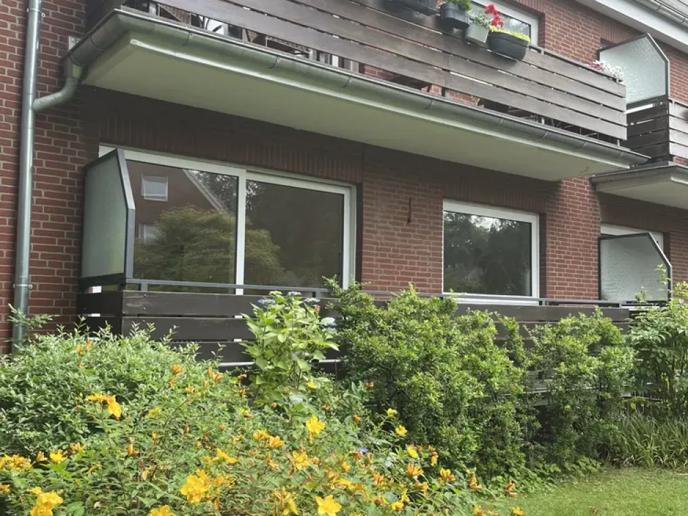 Großzügige 3-Zimmer Wohnung mit Balkon im Grünen von Rissen