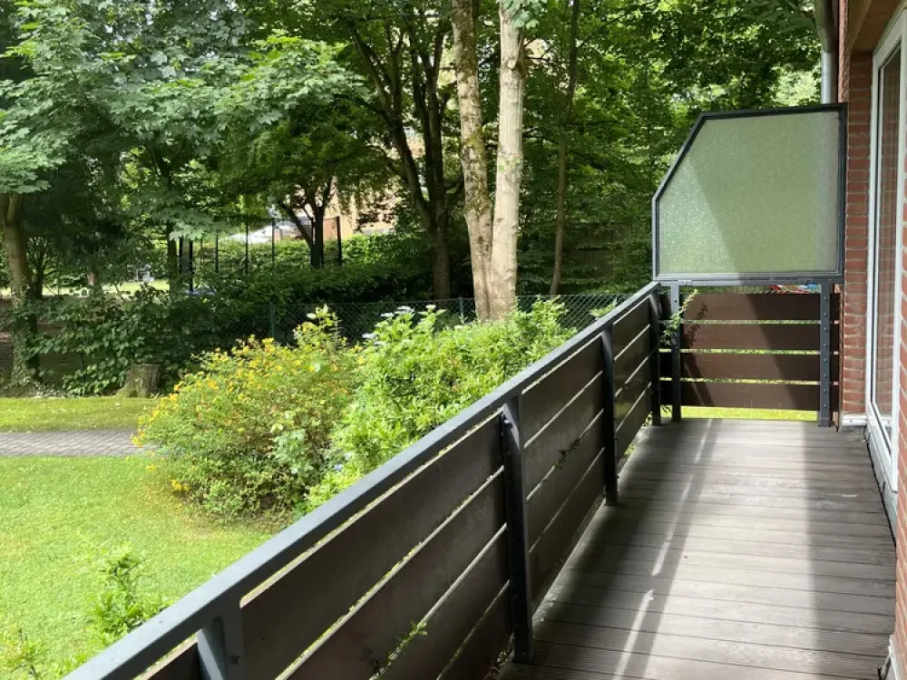 Großzügige 3-Zimmer Wohnung mit Balkon im Grünen von Rissen