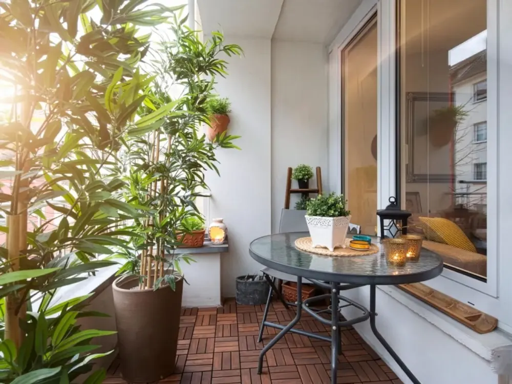 Exklusiv möbliertes Apartment mit Balkon in Unterbilk