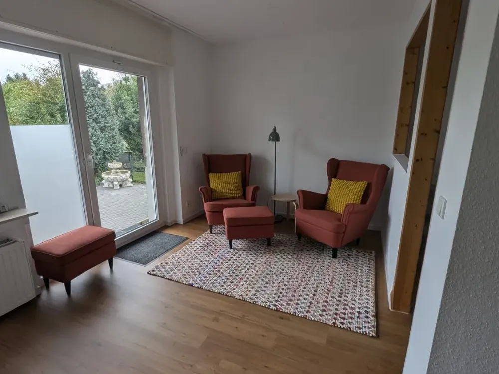 Möblierte 2-Zimmer-Gartenwohnung in Düsseldorf-Unterrath, Nähe Flughafen & Messe