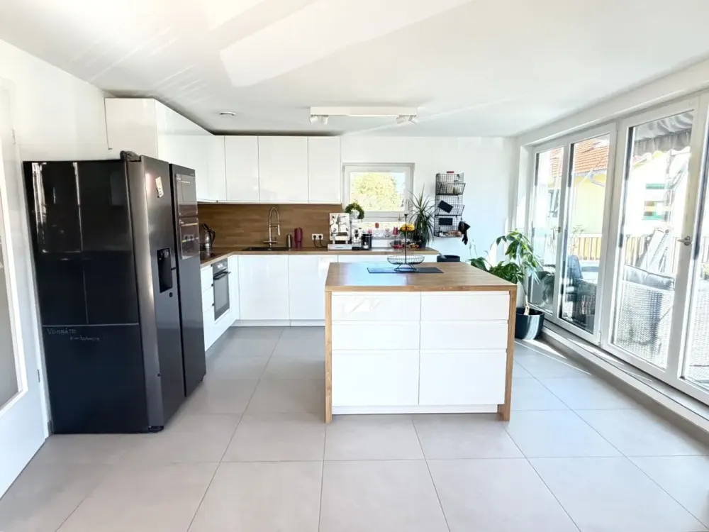 **Neubau-Zweitbezug, 42 m² großer Wohn-, Ess- und Kochbereich**