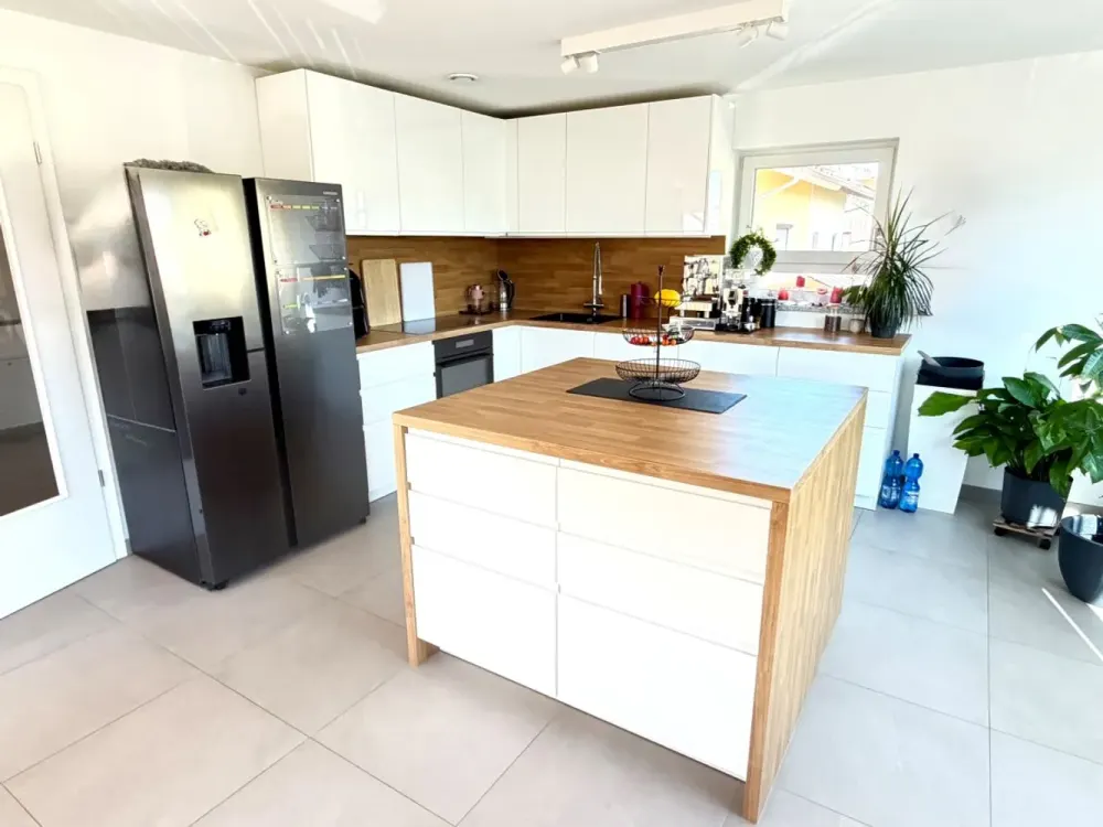 **Neubau-Zweitbezug, 42 m² großer Wohn-, Ess- und Kochbereich**
