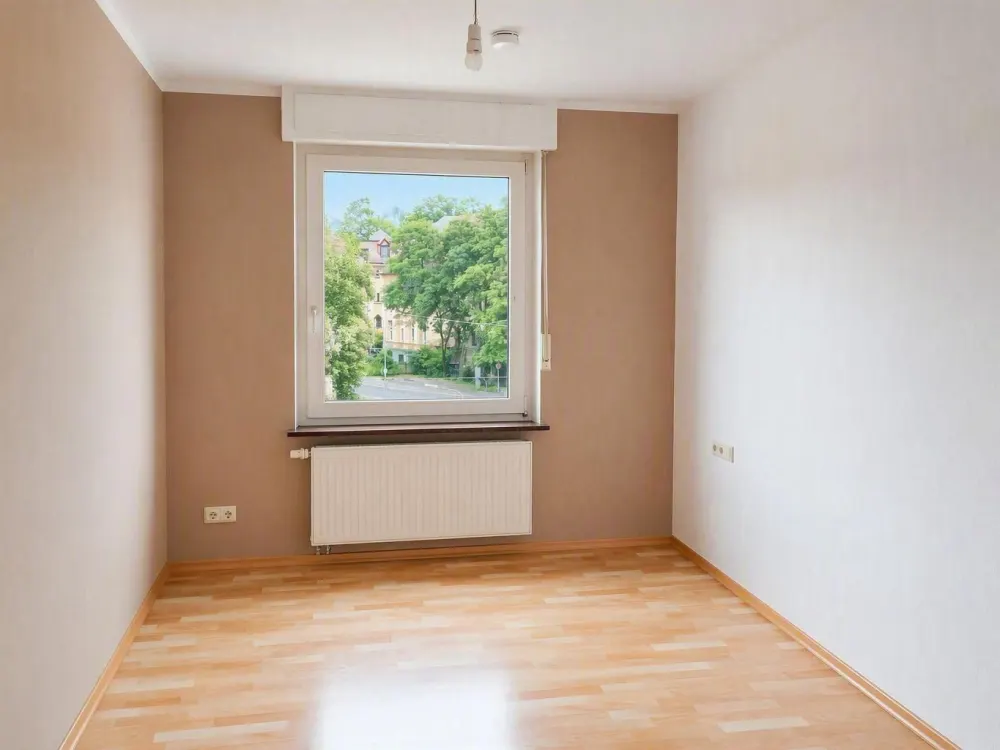 Sunlit Balcony Apartment with Green Castle View between Kaiserburg and Kaulbachplatz