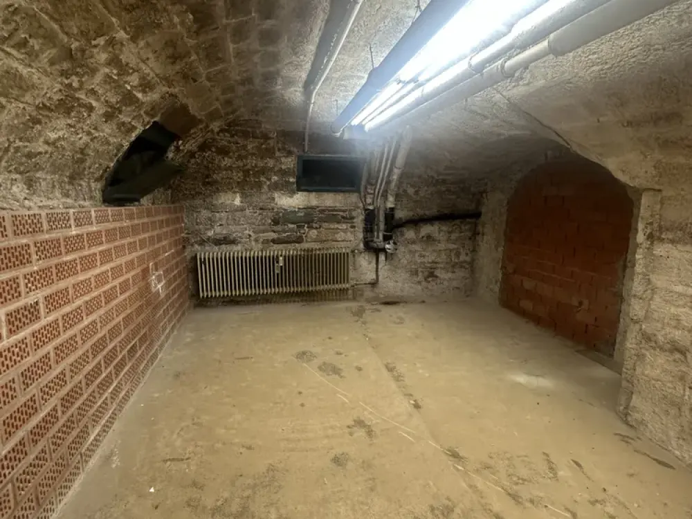 146 m² Gewerbelager in Stuttgart-Mitte, zentral, trocken und sofort verfügbar