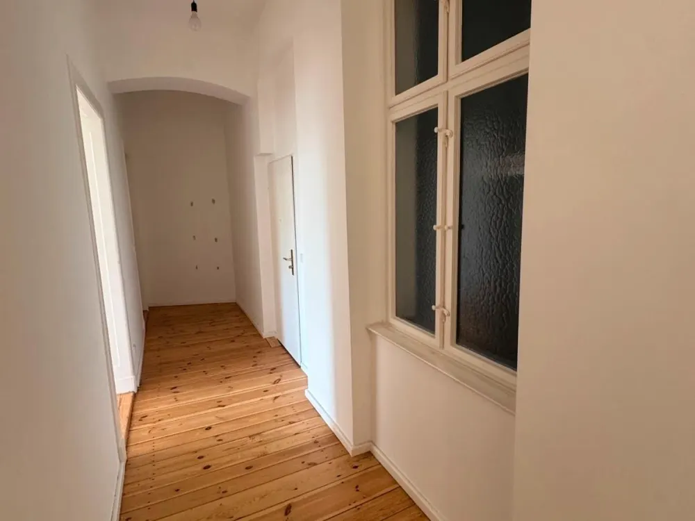 2-Zimmer-Altbauwohnung, 73 m², Nachmieter gesucht