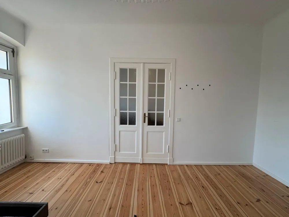 2-Zimmer-Altbauwohnung, 73 m², Nachmieter gesucht
