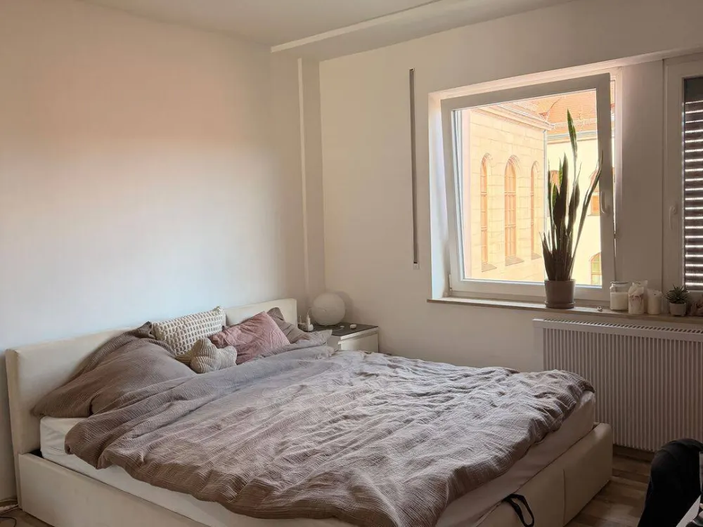 Helle 3-Zimmer-Wohnung mit 2 Balkonen am Maxplatz, Nürnberg Innenstadt