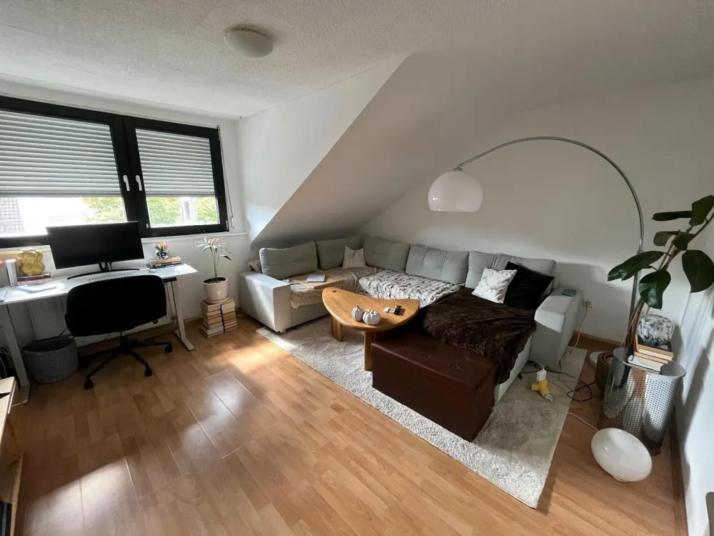 Schöne 2 ZKB DG-Wohnung in Wadgassen zu vermieten