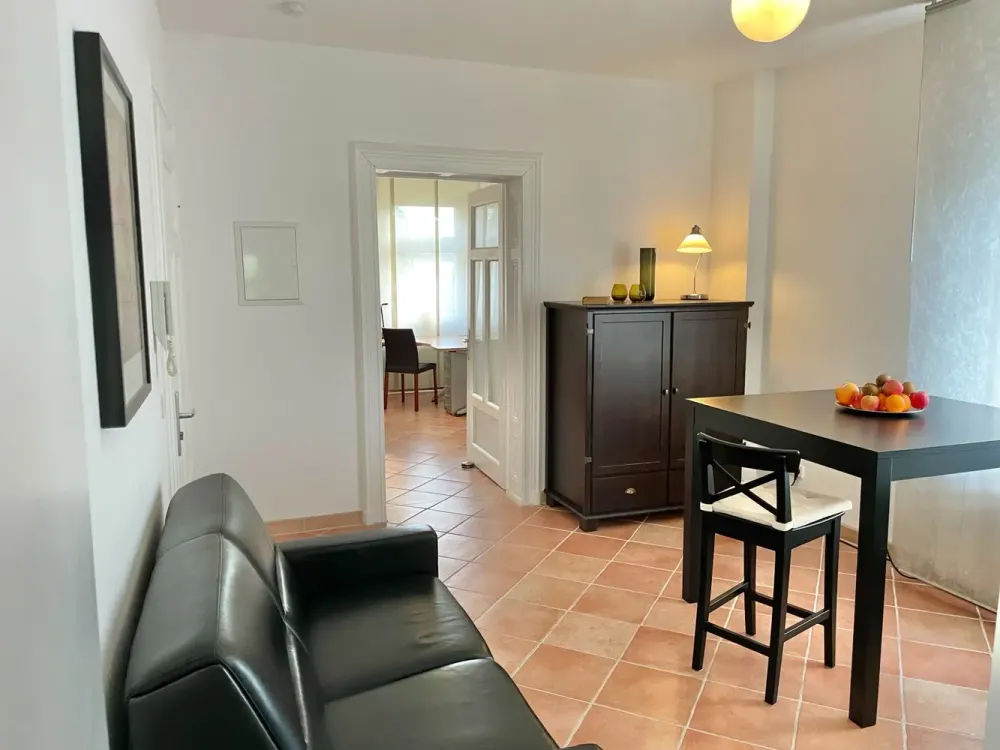Living with Character: 1.5-Room Apartment with Garden in Haan