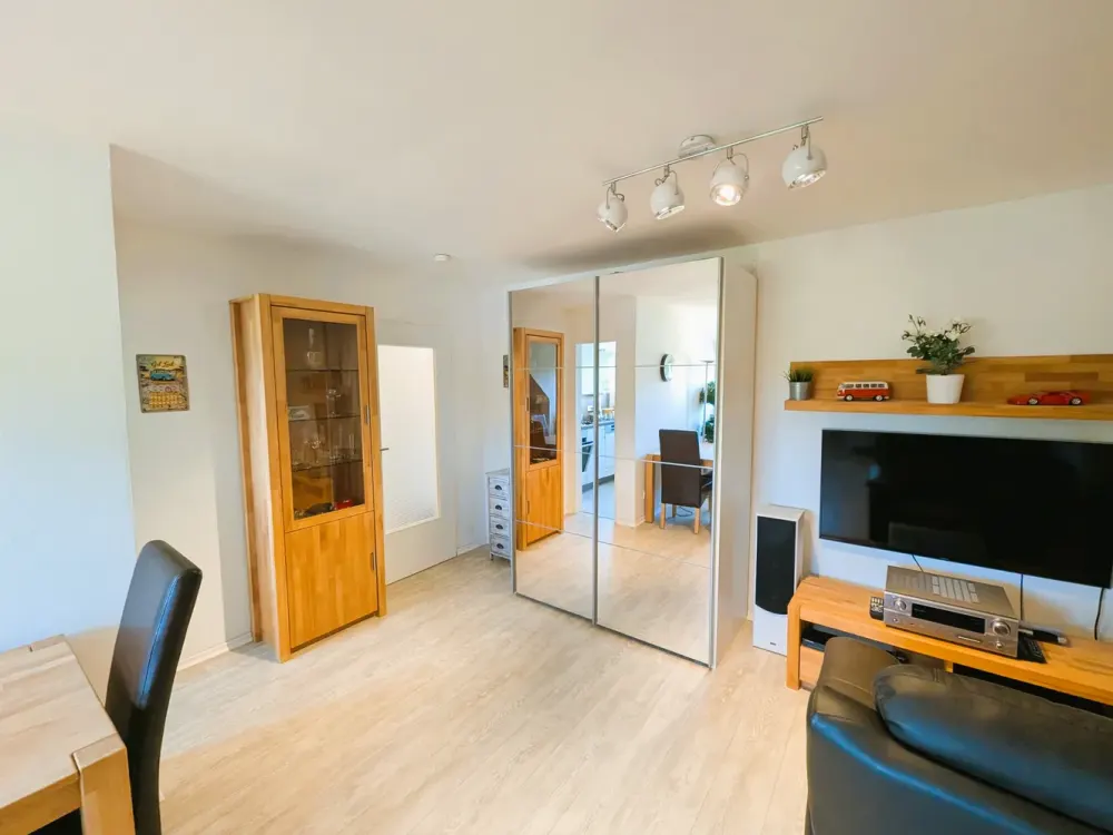 🏡 Voll möbliertes All-in-Apartment nahe Siemens Campus Erlangen | 💻Separater Abstell-/Arbeitsraum