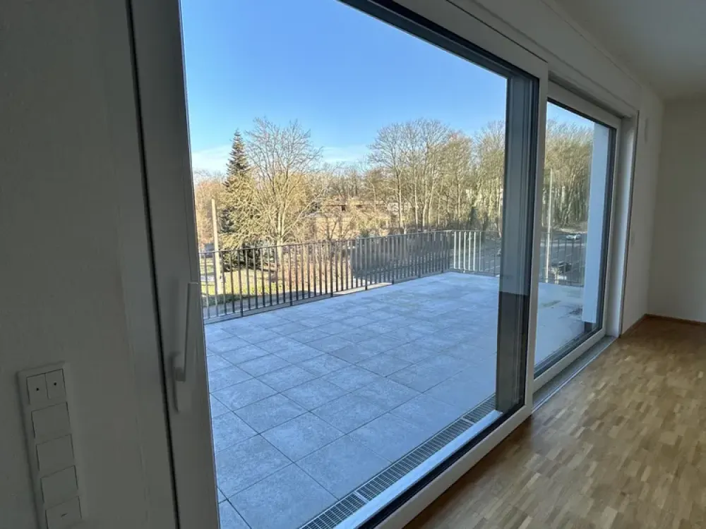 Hochwertige 2,5-Zimmer-Wohnung mit großem Balkon & traumhaftem Weitblick