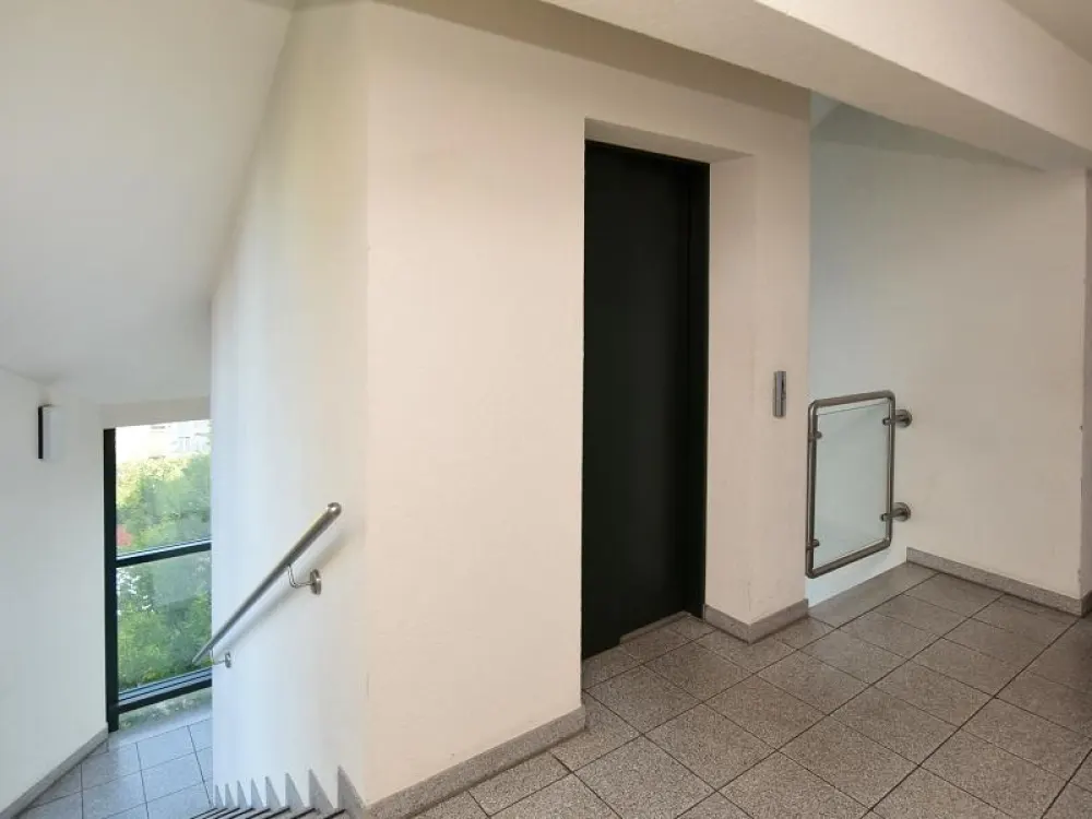 Zentrale, sehr großzügig geschnittene Maisonettewohnung in Langenhagen Mitte