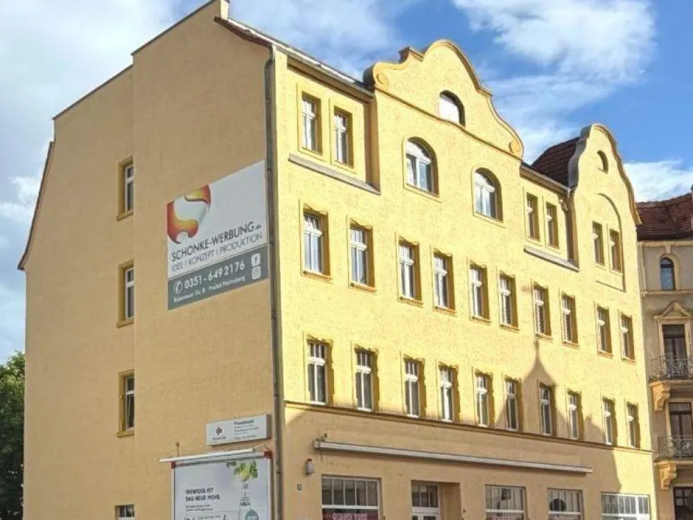 Helle 2-Zimmer-Wohnung, modernes Bad, zentral gelegen