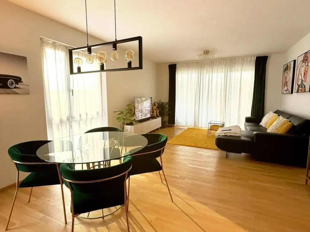 Gut ausgestattete 3 Zimmer Wohnung in bester Lage mit Terrasse direkt am Wöhrder See zu vermieten
