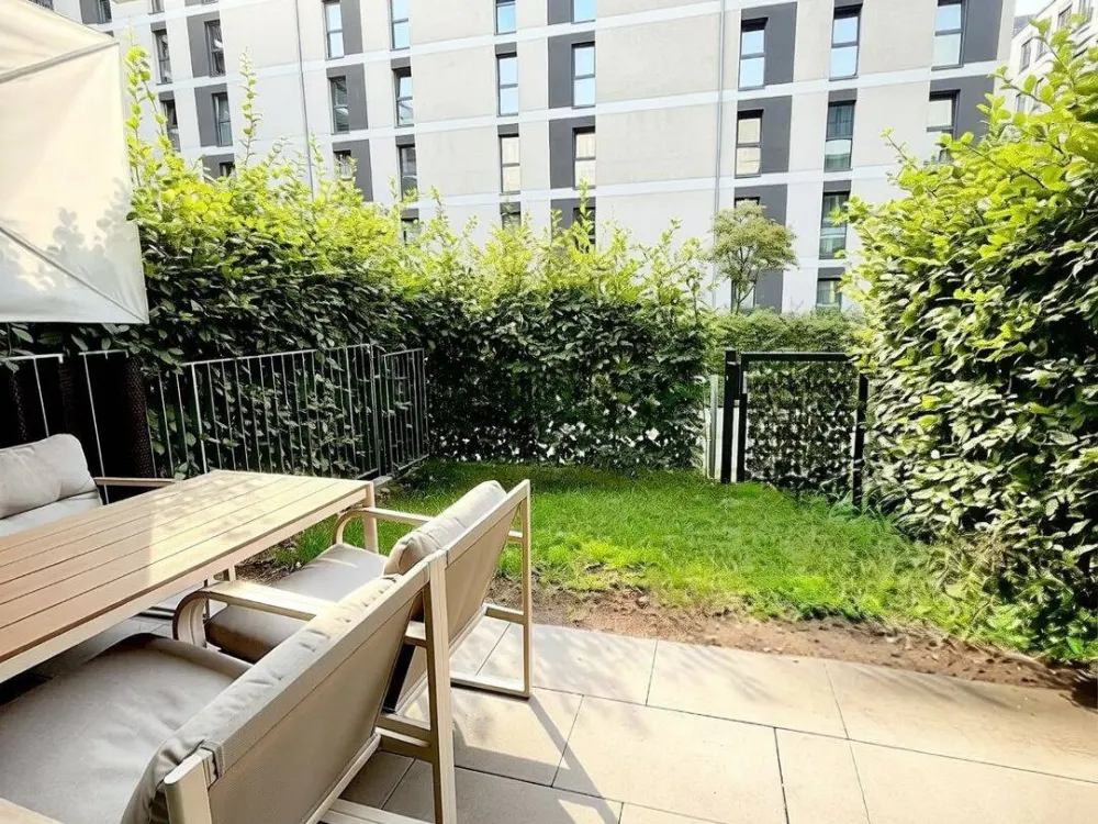 Gut ausgestattete 3 Zimmer Wohnung in bester Lage mit Terrasse direkt am Wöhrder See zu vermieten