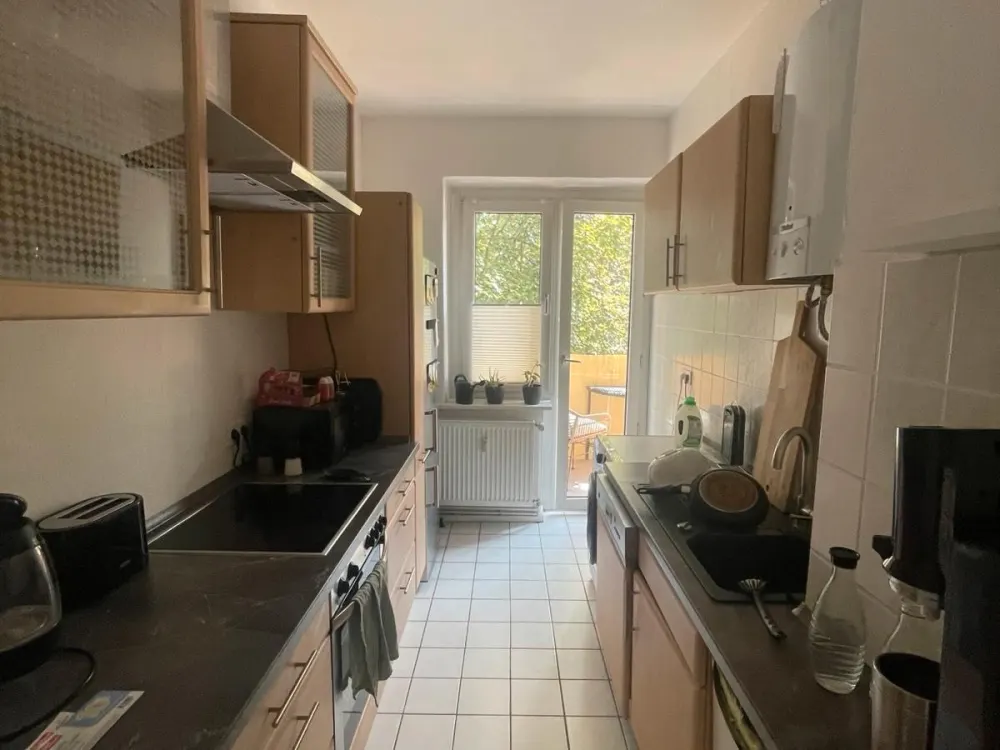 2 Zi. Whg. mit EBK + Balkon