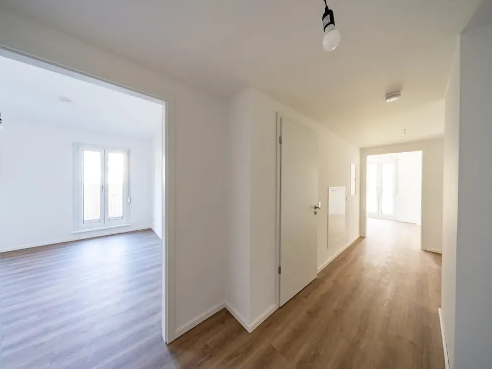 Neubauwohnung im Erstbezug mit Fußbodenheizung und Balkon / WBS 220 erforderlich
