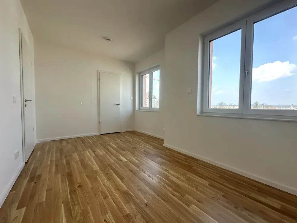 **Erstbezug** Große 3-Raum-Wohnung mit Terrasse in Dresden-Friedrichstadt