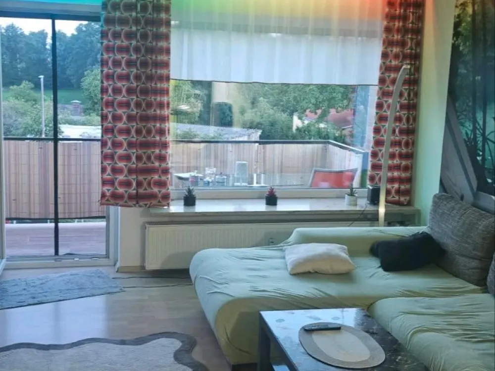 Voll möblierte 2-Zimmer-Wohnung mit Balkon & Garten ab 01.10.2026