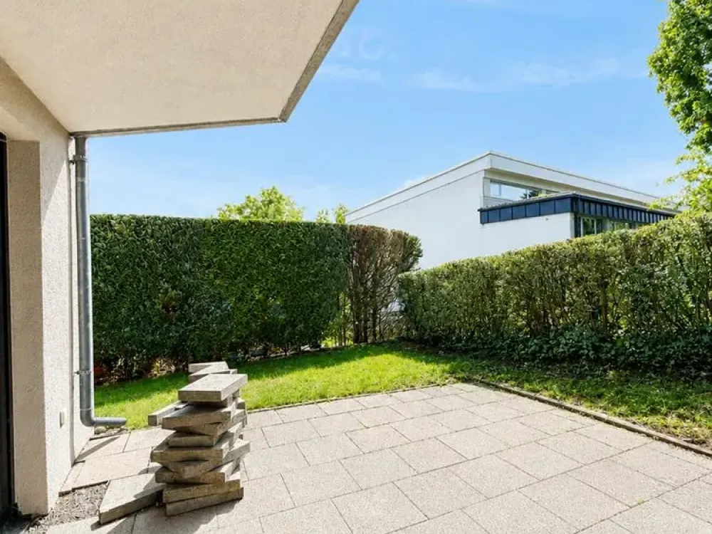 7579 - First occupancy after renovation! 4-room apartment with terrace, garden and carport!