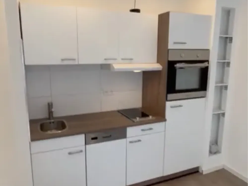 Teilmöblierte Wohnung in zentraler Lage von Köln-Deutz
