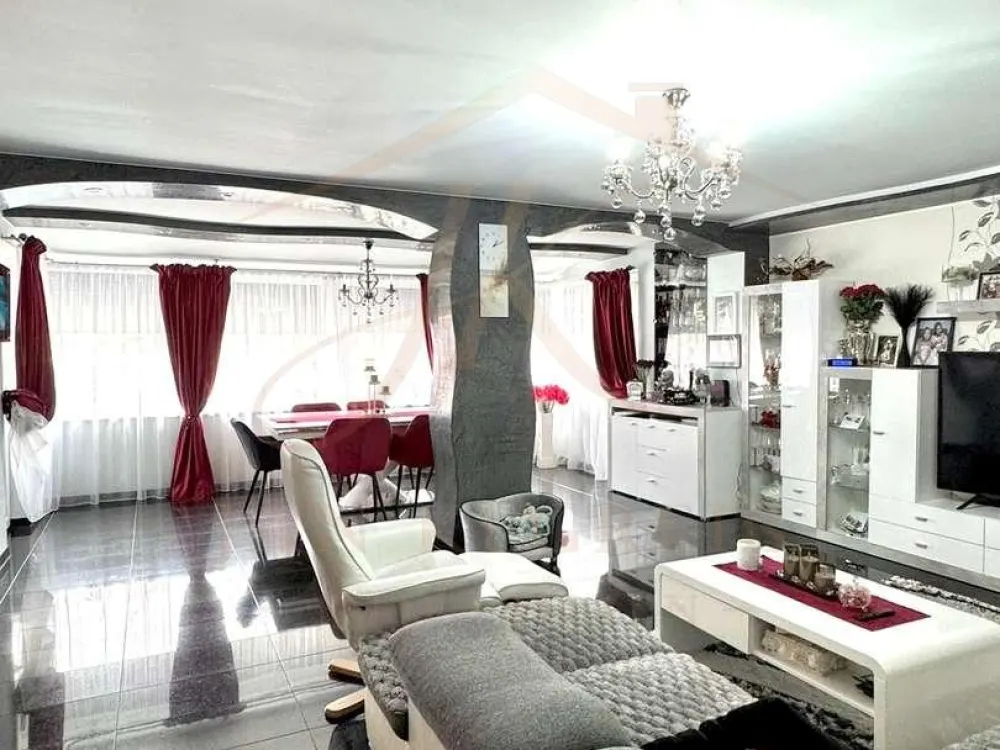 Außergewöhnliche 4-Zimmer-Wohnung mit exklusivem Wohnambiente