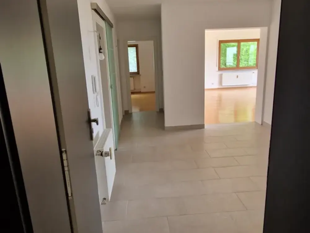IN BESTER WOHN- UND AUSICHTSLAGE MIT GROßEM SONNENBALKON