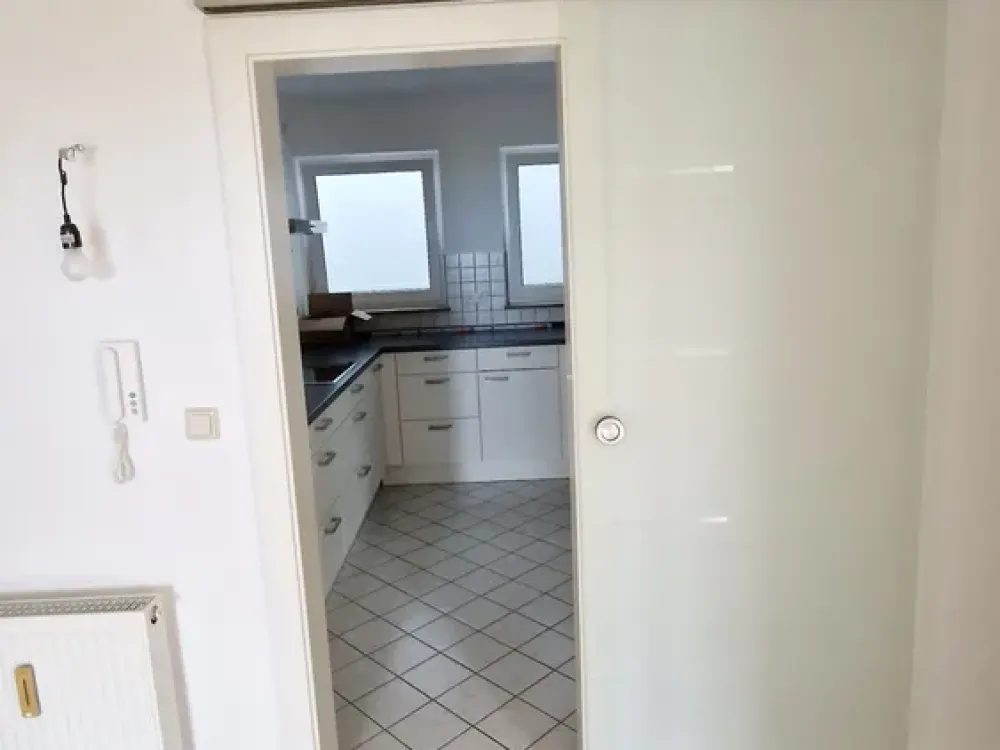 IN BESTER WOHN- UND AUSICHTSLAGE MIT GROßEM SONNENBALKON